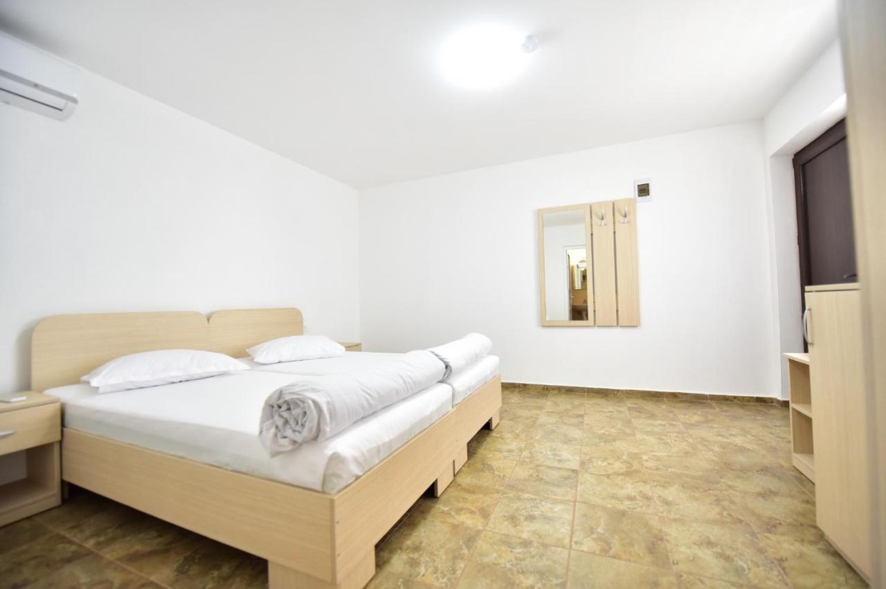 Casa Ryn Hotell Vama Veche Exteriör bild